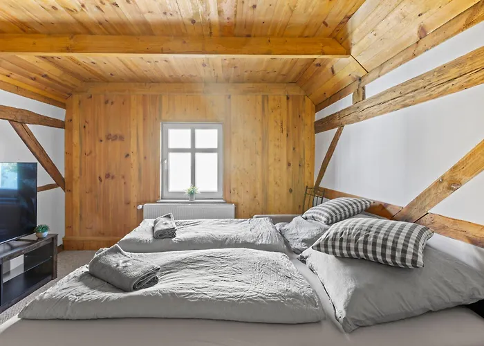 شقة Sabina Mounteurwohnung Dachboden I 55 Zoll Tv I Schlafcouch Mit 20cm Matraze 2 Weitere Schlafplaetze I Kueche I Bad Trebbin